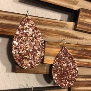 Medium Chunky Sparkly Tear Drop Earrings - Gold